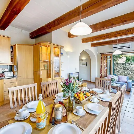 Casetta Menzja Semi Detached Venkovský dům *