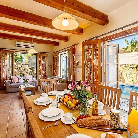 Lantställe Casetta Menzja Semi Detached Sannat