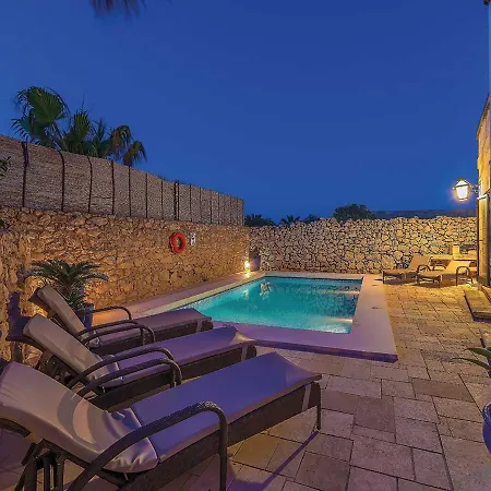 Lantställe Casetta Menzja Semi Detached