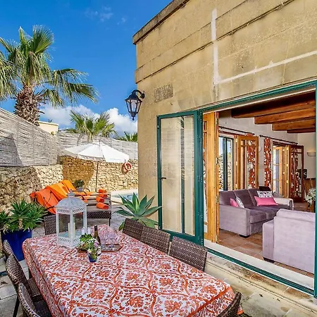 Casetta Menzja Semi Detached Lantställe Sannat