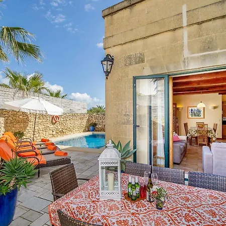 Casetta Menzja Semi Detached Country house *